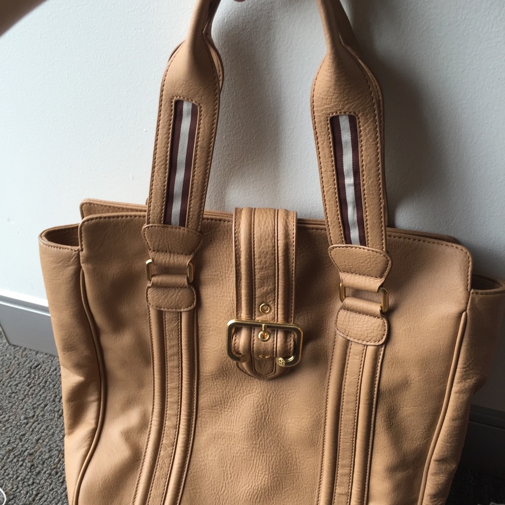 Tommy Hilfiger purse